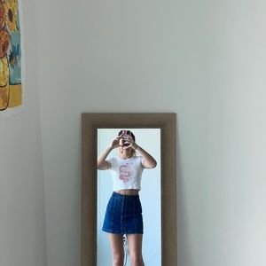 White crop top with red chinese design